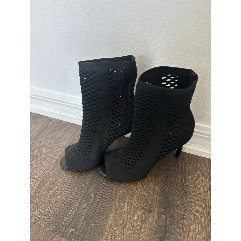 CHARLES‎ BY CHARLES DAVID Black Cut Out Peep Toe Ankle Booties Sz 7.5 $139 NEW